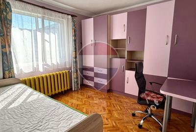 Apartament cu 3 camere semidecomandat, mobilat în Mărăști