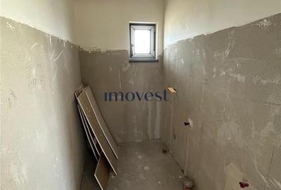 Casă cu 4 camere cu Teren 350 Mp în Odoreu - 3