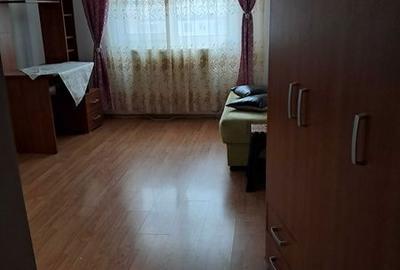 Garsonieră în Ostroveni