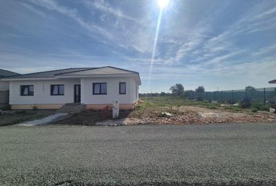 Casă cu 3 camere în Central
