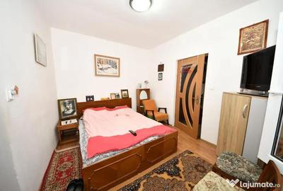 Casă cu 5 camere cu Teren 681 Mp în Bd. Coșbuc - 2