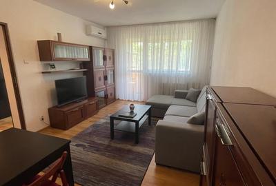 Apartament cu 2 camere decomandat în P-ța Muncii