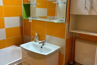 Apartament cu 2 camere semidecomandat în Unirii Sud