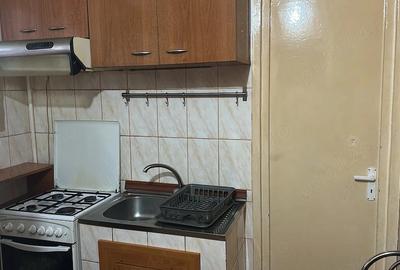 Apartament cu 2 camere decomandat în Războieni