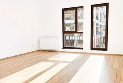 Apartament cu 2 camere decomandat în Tractorul