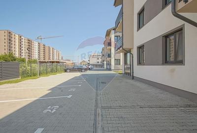 Apartament cu 3 camere decomandat, mobilat în Tractorul - 5