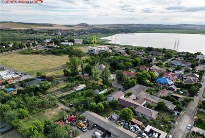Teren de 9000 mp, în Central - 8