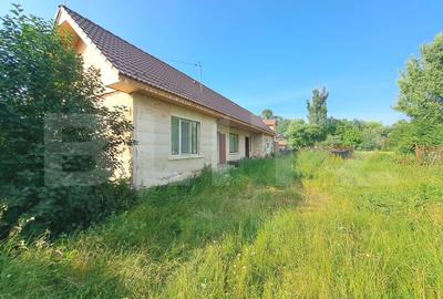 Casă individuală cu 4 camere cu Canalizare în Lunca Calnicului - 2