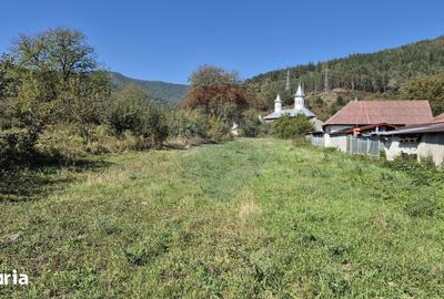 Teren de 1280 mp, în Pângărați - 4