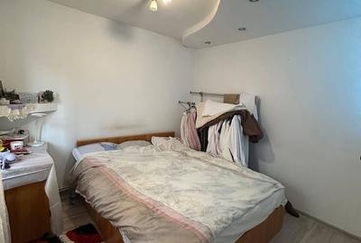 Casă cu 4 camere cu Teren 300 Mp în Central