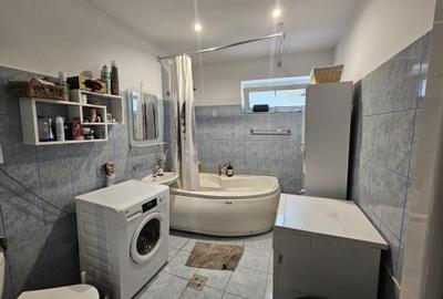 Casă cu 3 camere cu Canalizare în Barițiu - 9