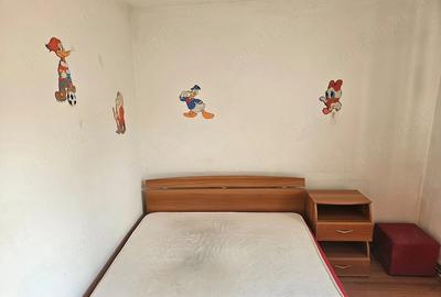 Apartament cu 2 camere semidecomandat în Soarelui