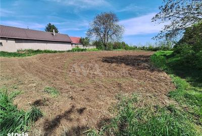 Teren de 1180 mp, în Săucești