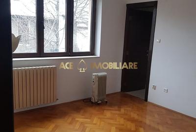 Apartament cu 4 camere decomandat, mobilat în Regie - 4