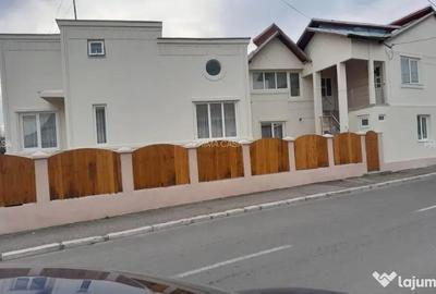 Casă cu 10 camere cu Teren 370 Mp în Central - 6