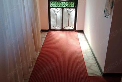 Casă cu 5 camere cu Teren 500 Mp în Breaza