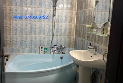 Apartament cu 3 camere decomandat în Central - 1
