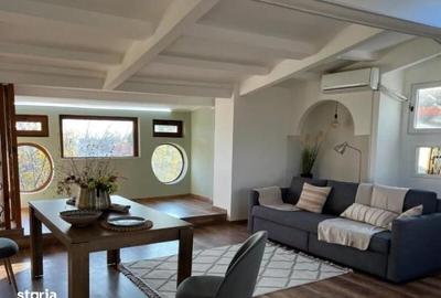 Apartament cu 4 camere decomandat în Central