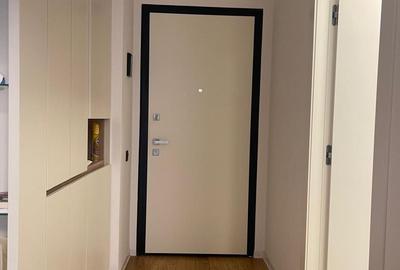 Apartament cu 3 camere, mobilat în Tei