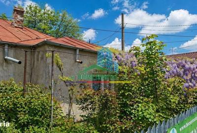 Casă cu 4 camere în Central