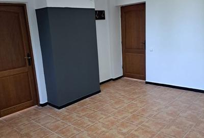 Spațiu comercial, de 59 mp, în Buda - 2