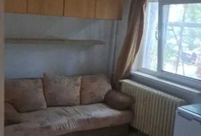 Garsonieră semidecomandată în P-ța Alba Iulia
