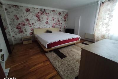 Apartament cu 3 camere în Rahova
