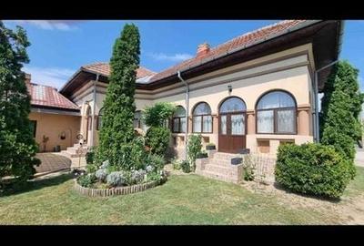 Casă cu 4 camere în Stolnici