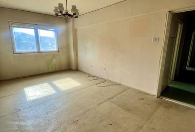 Apartament cu 3 camere decomandat în Griviței