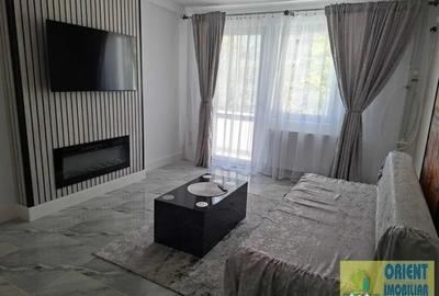 Apartament cu 3 camere semidecomandat în Central
