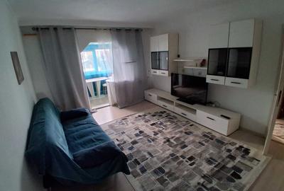 Apartament cu 3 camere decomandat în Exterior Vest