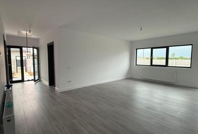 Casă cu 5 camere cu Teren 500 Mp în Ciorogârla - 9