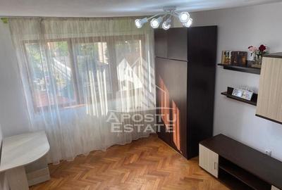 Apartament cu 2 camere semidecomandat, mobilat în Olimpia-Stadion