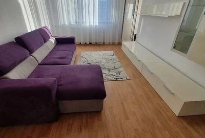 Apartament cu 2 camere decomandat în Apărătorii Patriei