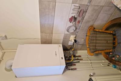 Apartament cu 3 camere decomandat în Central - 2