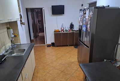Apartament cu 4 camere decomandat, mobilat în Sălaj - 16