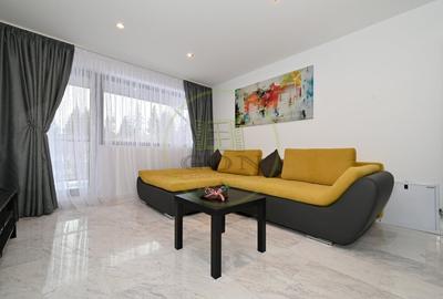 Apartament cu 2 camere semidecomandat, mobilat în Predeal