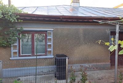Casă cu Teren 200 Mp în Rahova