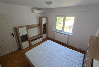 Apartament cu 3 camere decomandat în Girocului - 3