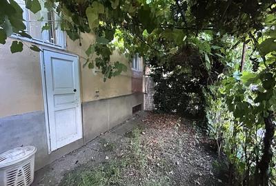 Apartament cu 2 camere decomandat în Confecții