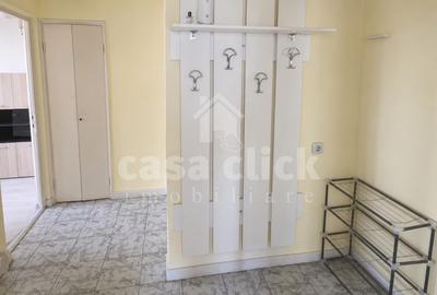 Apartament cu 3 camere decomandat în Piața Centrală - 3