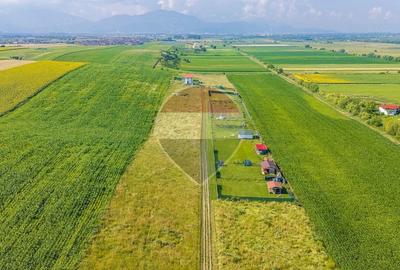 Teren de 563 mp, în Bod