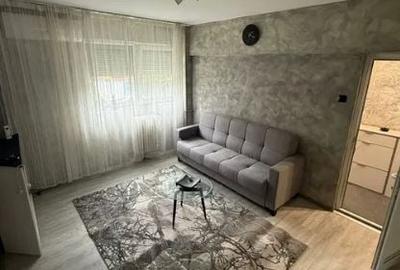 Apartament cu 2 camere semidecomandat, mobilat în Calea Victoriei