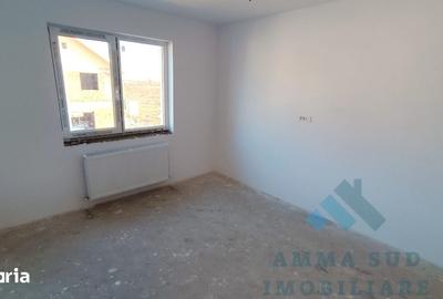 Casă cu 4 camere cu Teren 539 Mp în Glina - 3