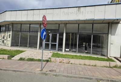 Spațiu comercial, de 320 mp, în Central - 1