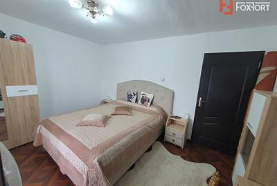 Apartament cu 4 camere decomandat, mobilat în Plăvăț II - 18