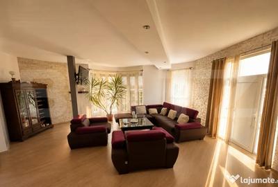 Casă cu 4 camere cu Teren 8710 Mp în Suseni - 4
