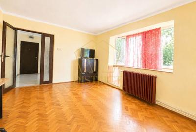 Apartament cu 3 camere decomandat, mobilat în Cetății - 2