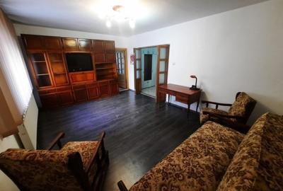 Apartament cu 3 camere decomandat în Alexandru cel Bun - 2