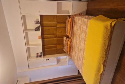 Apartament cu 3 camere decomandat în Exterior Vest